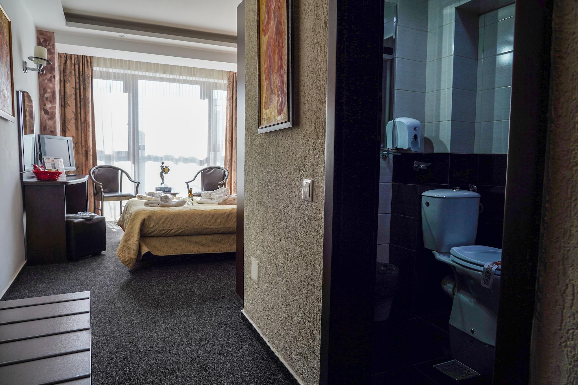 Hotel Razvan Bucharest Exterior photo