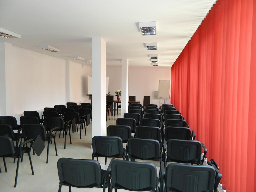 Hotel Razvan Bucharest Exterior photo