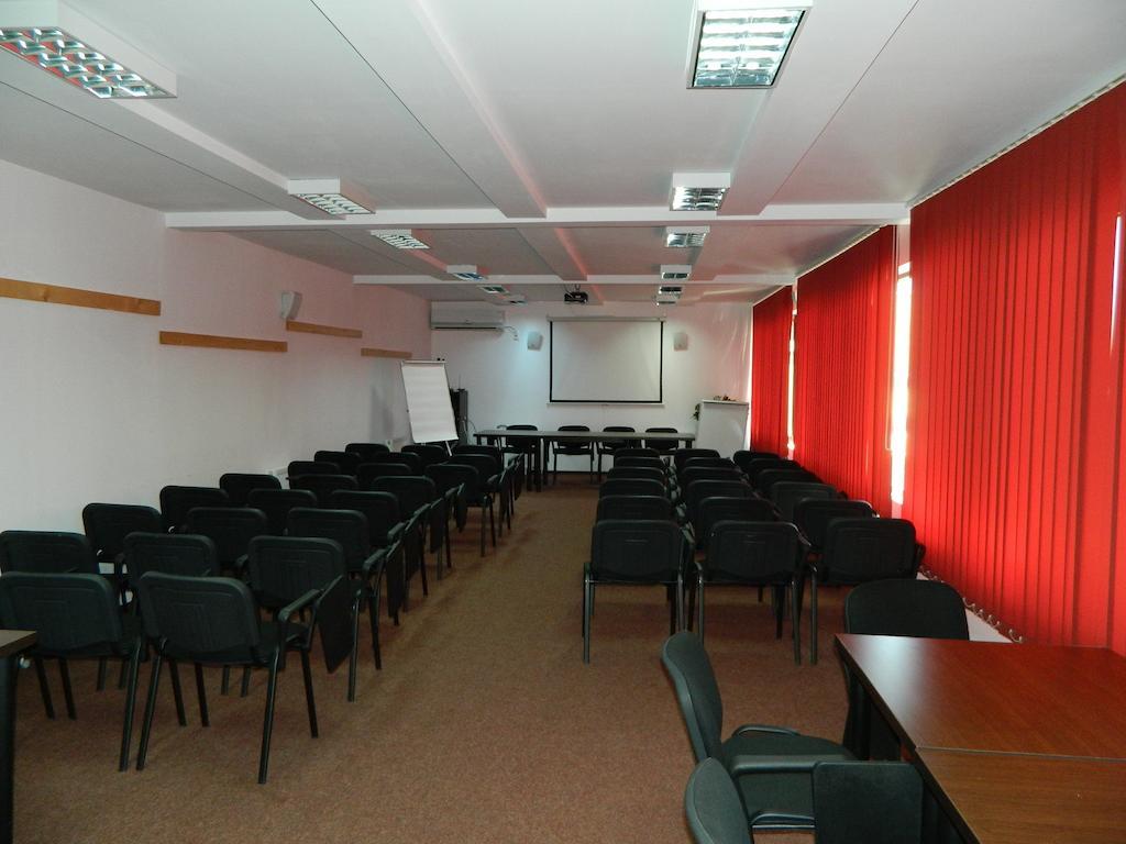 Hotel Razvan Bucharest Exterior photo