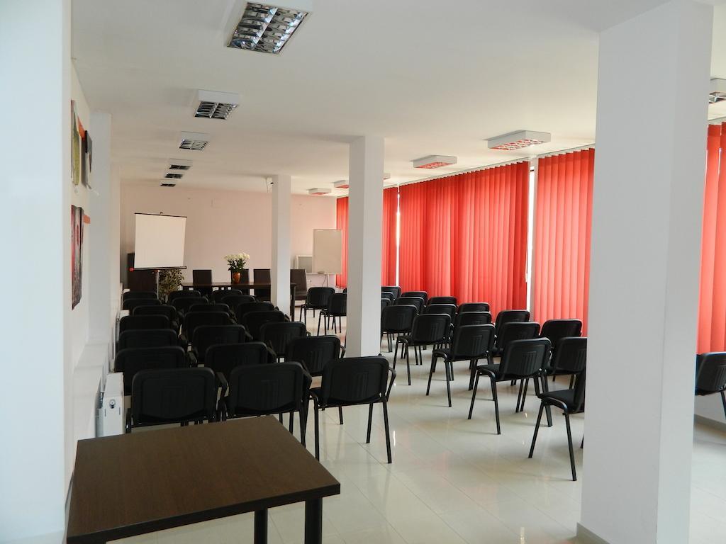 Hotel Razvan Bucharest Exterior photo